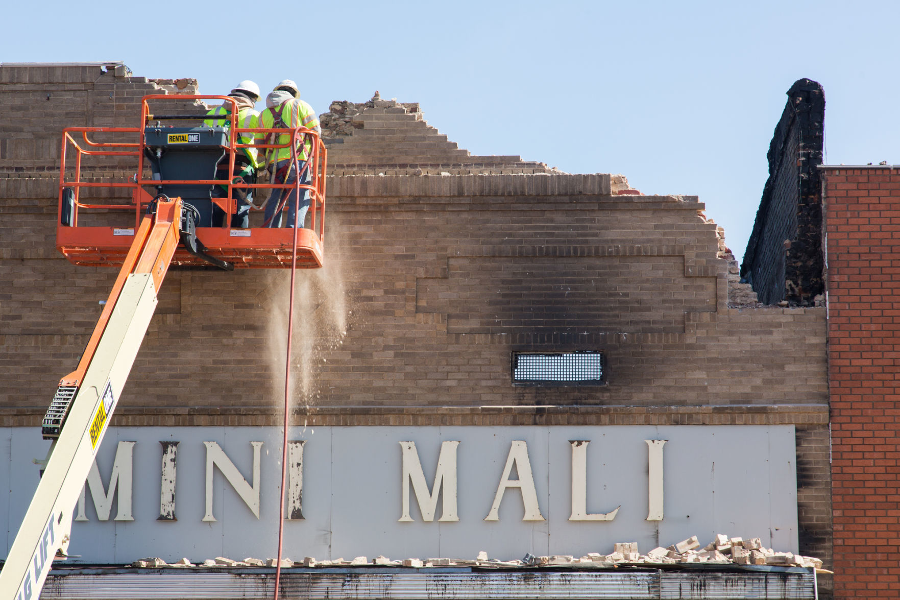 Mini mall